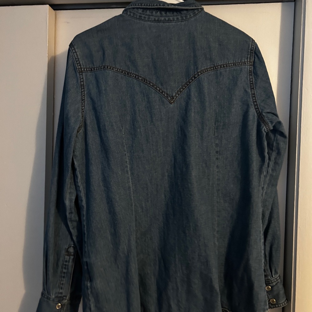 NWOT Wrangler Denim Button-Up Shirt - Picture 3 of 4